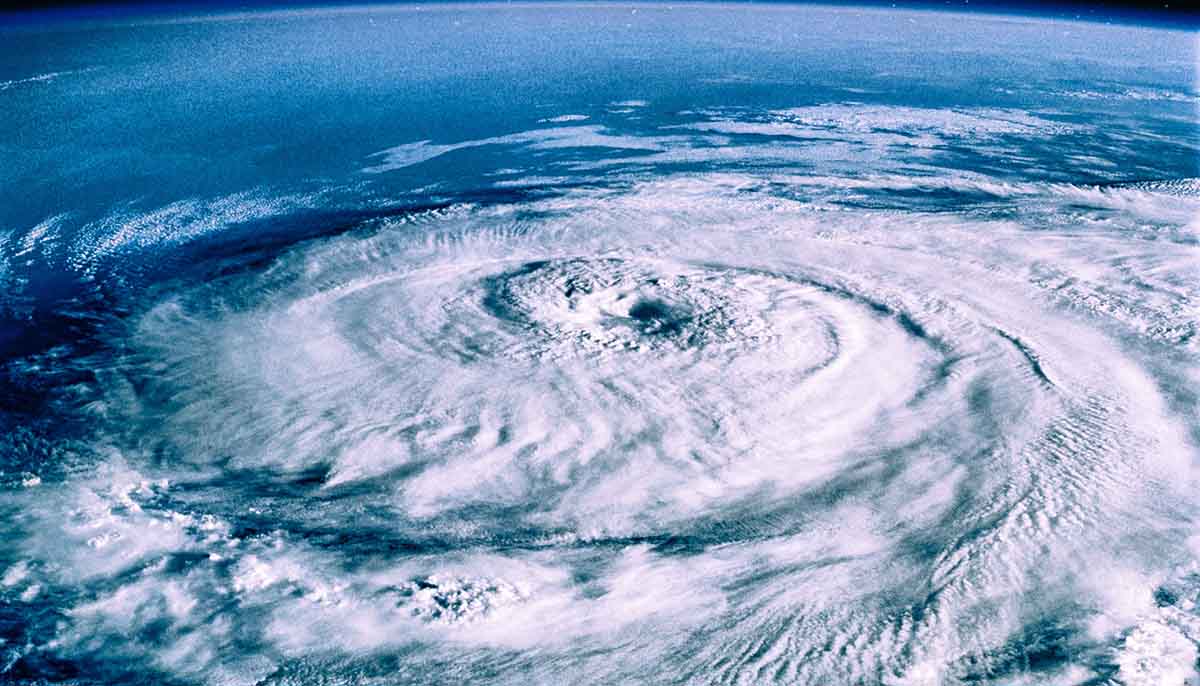 Hurricane Laura Delivering 'Unsurvivable' Storm Surges and 110 Mph ...