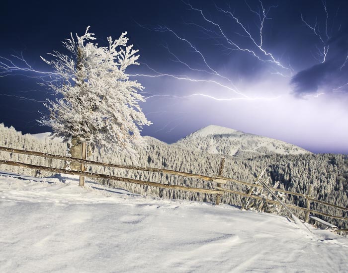 thundersnow lightning snow