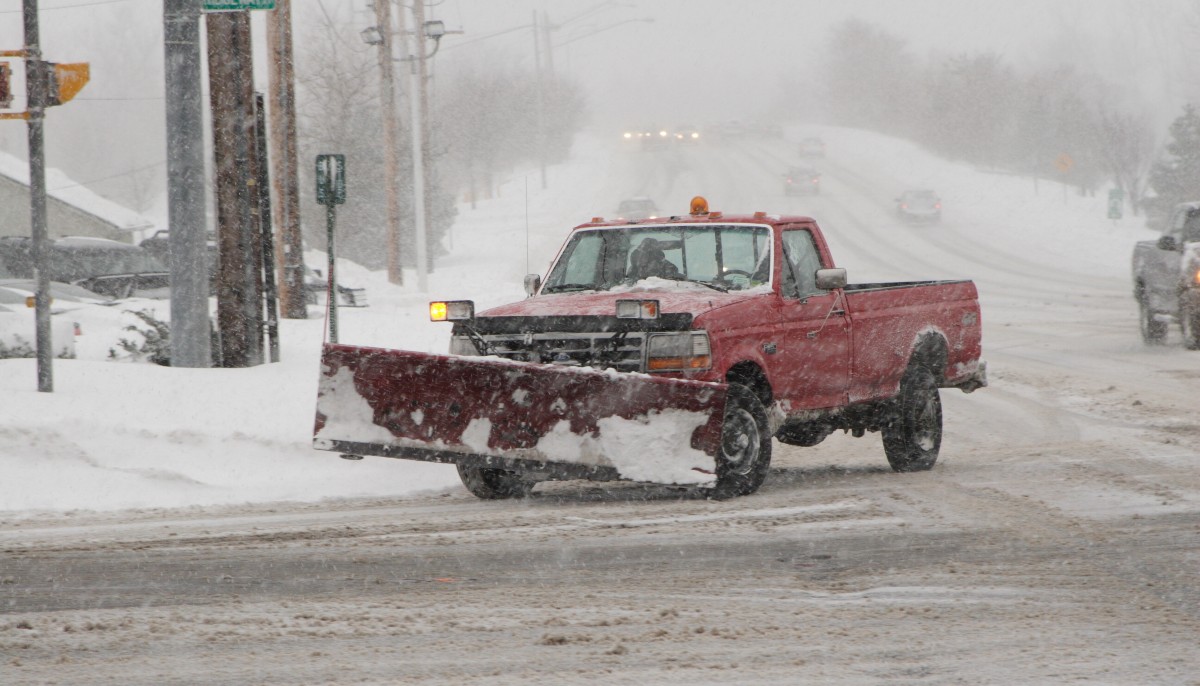 What is a Snow Squall? Local Weather Tracker