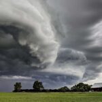 Storm Warning for Gulf, Extreme Heat in West, Severe Weather in East
